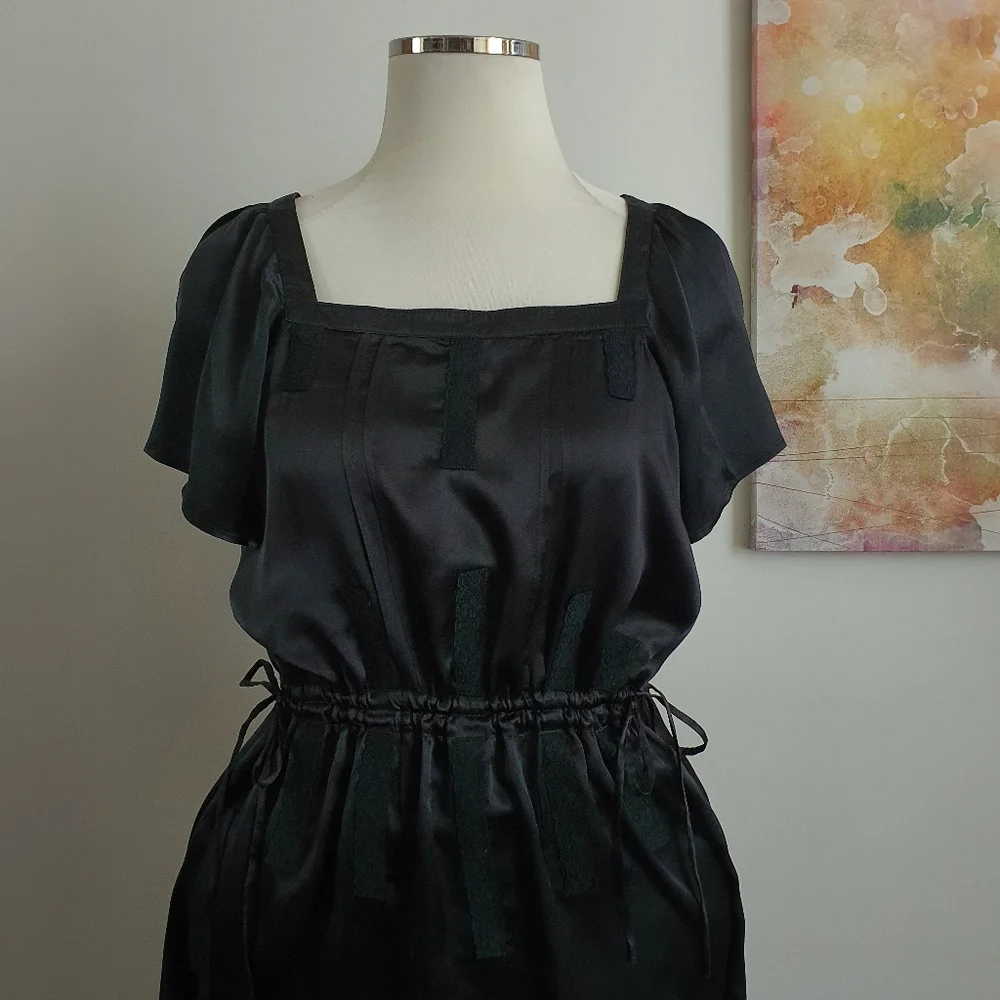 Sarah Jane Black Silk Dress with Split Sleeve and Drawstring Waistband Size 14 - Picture 3 of 10